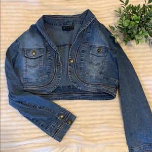 Vezucci Cropped Denim Jacket